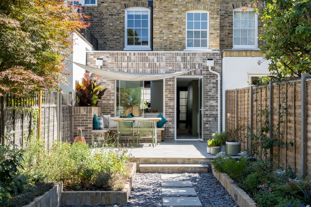 BVDS (@bvdsarchitects) on Twitter photo Summer is just around the corner - the extension at Grade II listed #BVDSThornhill has a lovely West facing patio to capture the afternoon sun - glazing was more minimal to ensure solar gains were controlled in the warmer months.
📸 by <a href="/frenchandtye/">FRENCH+TYE</a> Summer is just around the corner - the extension at Grade II listed #BVDSThornhill has a lovely West facing patio to capture the afternoon sun - glazing was more minimal to ensure solar gains were controlled in the warmer months.
📸 by <a href="/frenchandtye/">FRENCH+TYE</a>