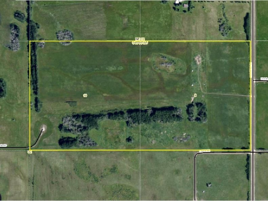 *FENCED, HAY, PASTURE* LAND FOR SALE!
farmmarketer.com/listing/fm/158…

Farm Type: Ranch/pasture
Acreage (Total): 79.5 
Province: Alberta
Agent: Trent Wirsig

#Findyourdreamproperty #hayland #farmland #cashcrop #farm365  #cropland #wheat #corn #soybean #winterwheat #canola #oats
