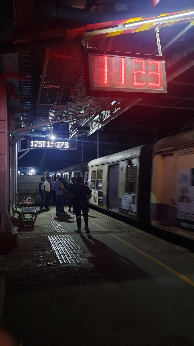 Dear Mumbai Railway, 

It's bad enough that western-harbour trains are  infrequent, but to have trains leave the platform earlier than scheduled is double trouble! Can you Imagine having to wait close to 40 minutes for the next train at this hour?!! #mumbailocaltrain #mumbailocal