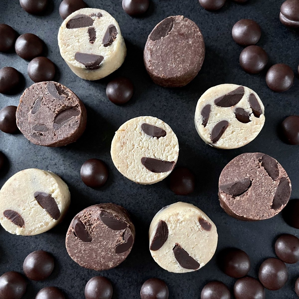 Simply delicious 😋! We’re so fussy about chocolate, we made our own! 🍫 Madagascan cocoa mass 🍫 81% cocoa 🍫 Refined sugar free 🍫 Belgian-made 🍫 Responsibly-sourced 🍫 Vegan tinyurl.com/5ckn59wn #veganchocolate #chocolate