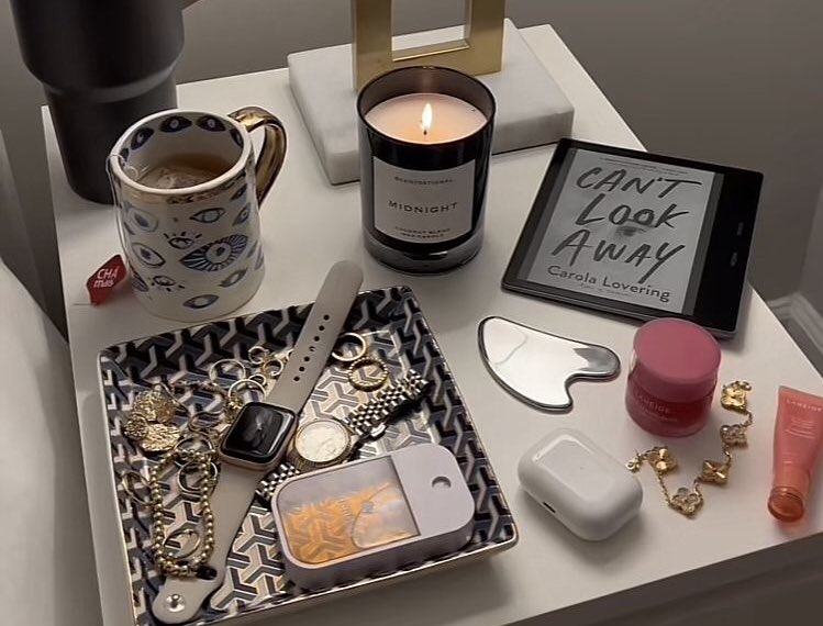 voguevivant's tweet image. 