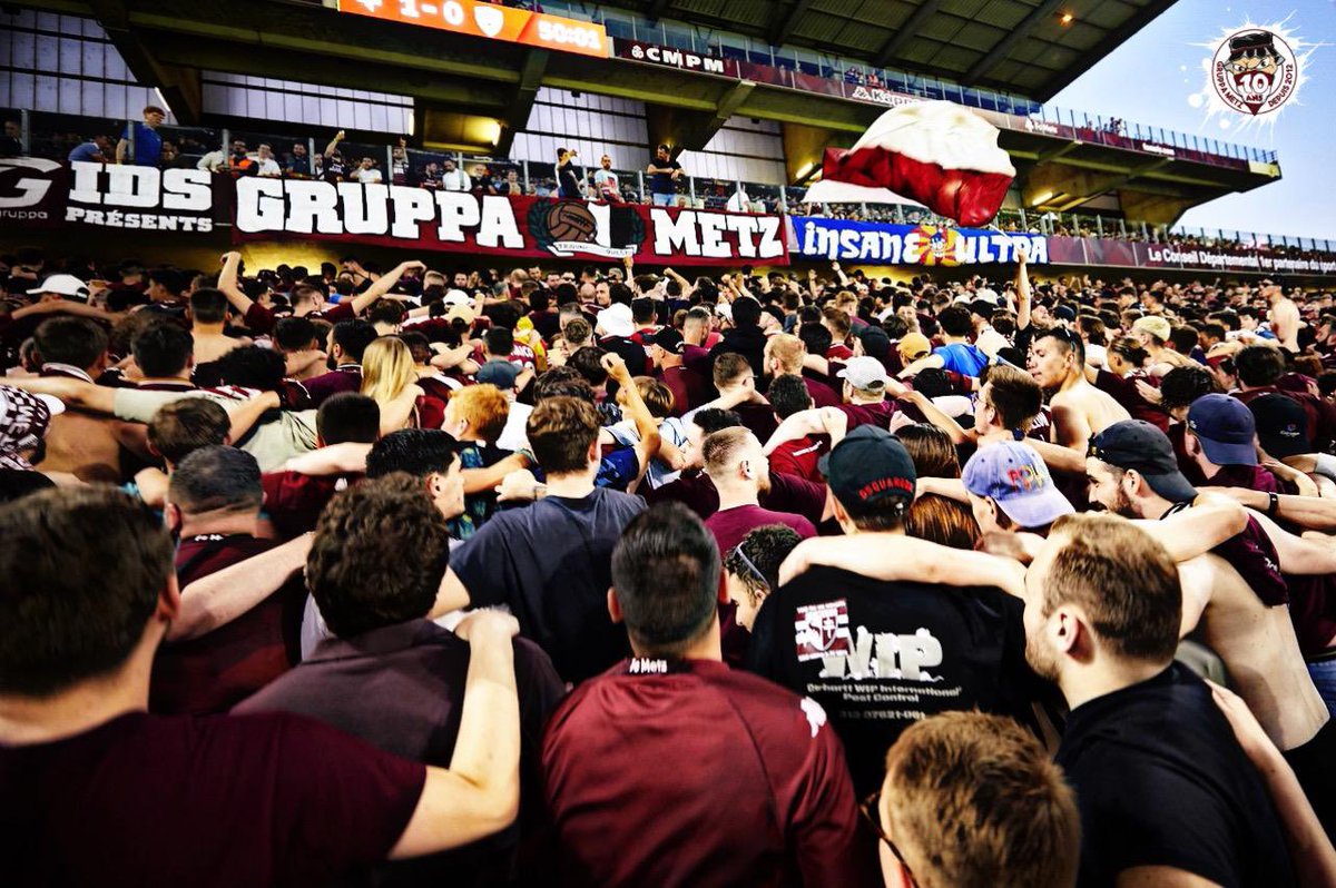 FCM - SCB 02/06/23

Pour l’ultime match de la saison, tout le peuple grenat s'était donné rendez-vous ce vendredi. 
Dans une ferveur populaire, c'est en cortège que nous nous avons rallié le stade. Un bloc G plein à craquer aidera nos joueurs à valider leur montée.

METZ 1932