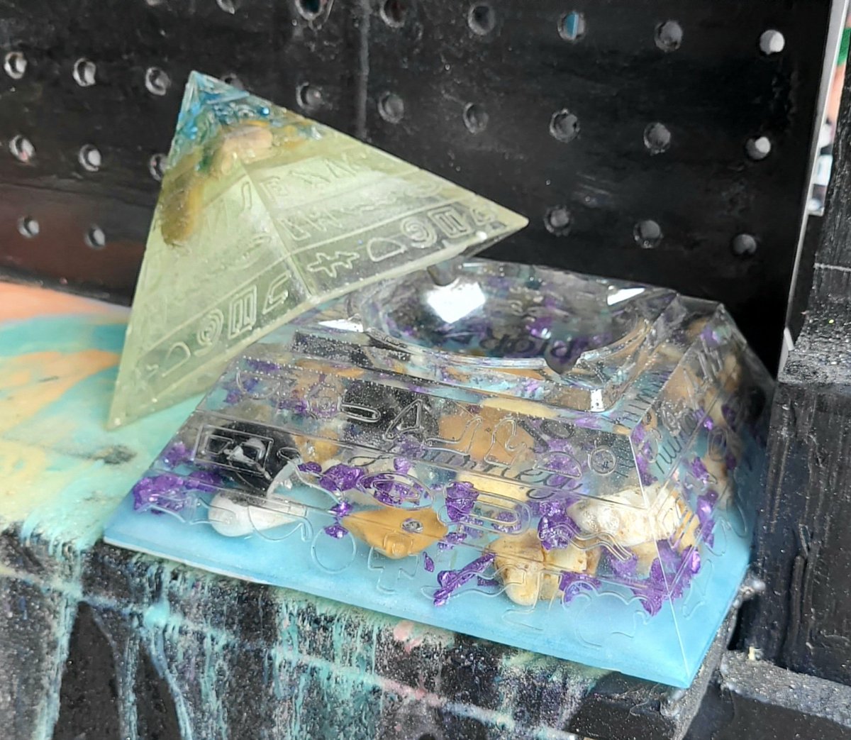 Revampnation1's tweet photo. Revampnation1 Open till 5
Antique World 11111 Main St, Clarence NY Shed 366 #Revampnation1 #create #ashtraycollection #resinart #resin #handmade #art #resinartist #resinartwork #epoxyresin #epoxy #epoxyart #homedecor
New Location Shop Revampnation1 LLC @ https://t.co/t9dVB6G9Gd https://t.co/w3qzPds2VA