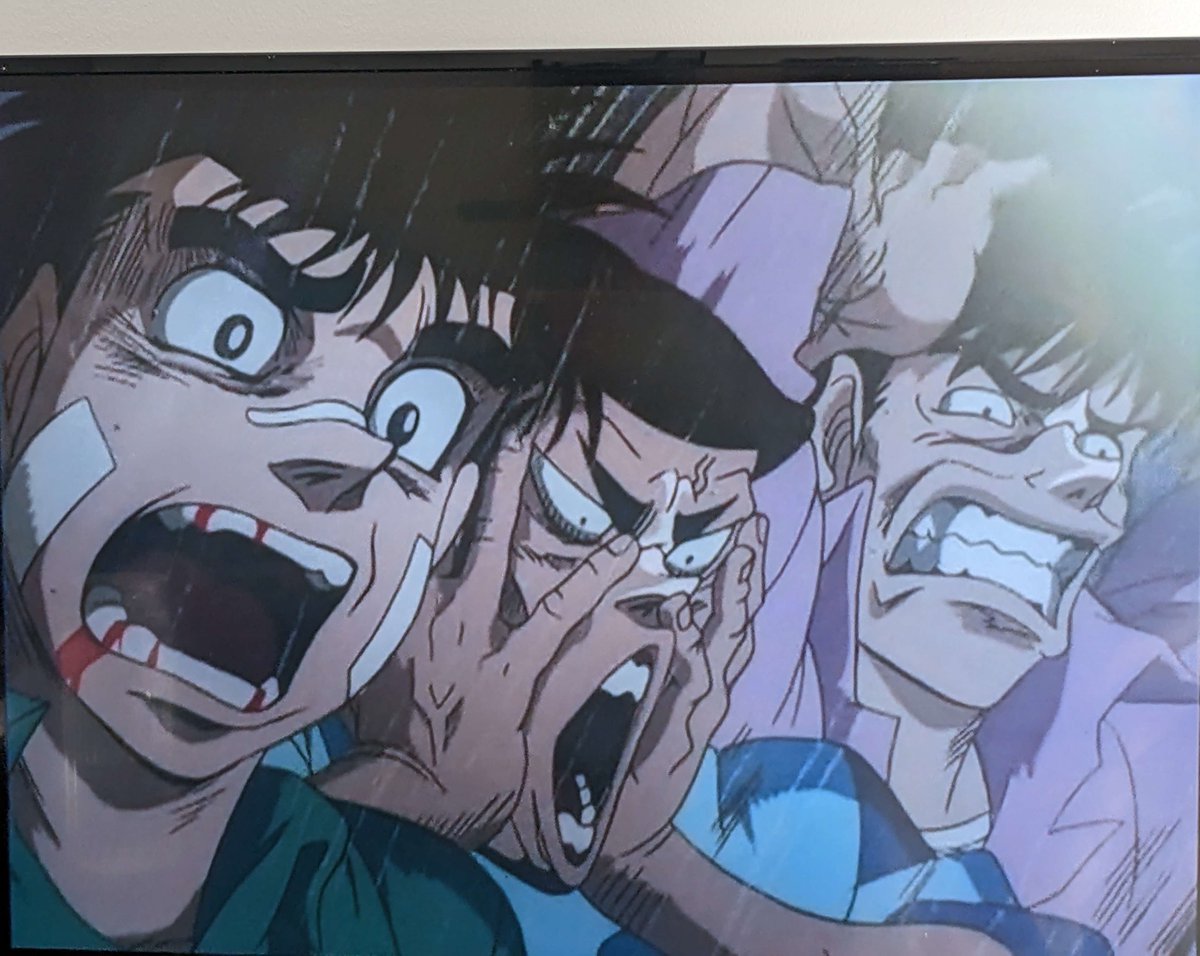 _v_nila_'s tweet photo. assistindo hajime no ippo, anime bacana 📺
watching hajime no ippo, nice anime📺 https://t.co/4hXAQWaAgz