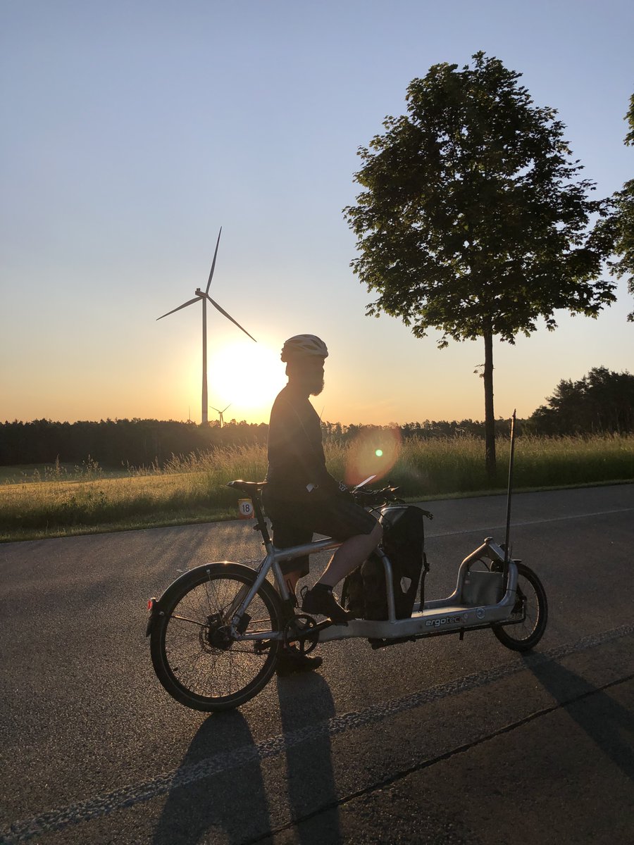 #Sternfahrt Beginn heute: kurz nach Sonnenaufgang macht @fryday dieses tolle Bild von mir (danke!). Ein sehr anstrengender aber schöner Tag!