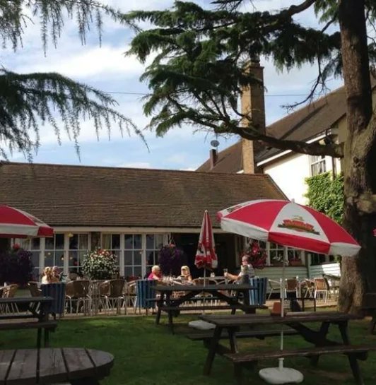 Peter Oxley on Twitter "On route with friends today for lunch at The Owl Pub, High Beach