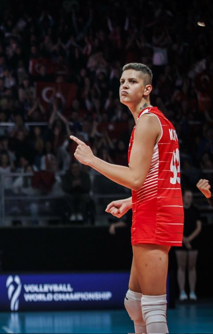 Ebrar Karakurt x ABD

20/42 %48h, 4 hata
2 blok, 4 ace, 4 servis hatası
%52 pm, %14 mm ( 21 manşet, 1 hata )
26 sayı, +17 WL

#VNL2023 #FileninSultanları