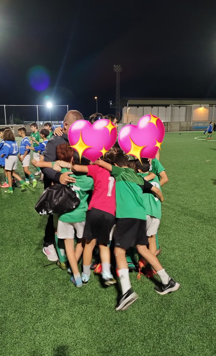 laura_87tp's tweet photo. Nunca se pierde, siempre se aprende⚽️💪🏼 Lo más importante siempre será que disfrutéis y que me sigáis haciendo disfrutar #TALACUP #ToneoTalarrubias #FinDeTemporada #ClausuraFutbol #UDLaCruzVillanovense https://t.co/Fd4Buq5UTa