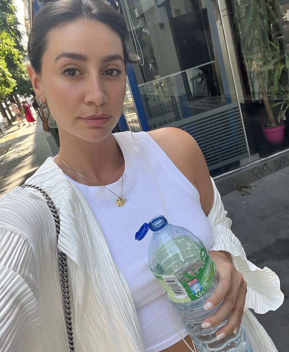 farmlady101's tweet image. Louvre museum ❤️
#paris #Buildfirstsoloconcert