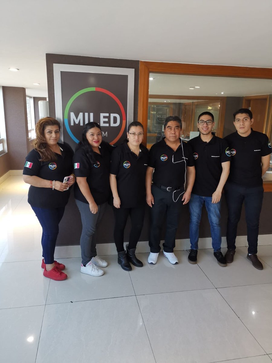 noticiasmiled's tweet photo. #GrupoMiled
Parte del equipo de Super Estéreo Miled, trabajando para llevar los acontecimientos de la jornada electoral en el Estado de México. https://t.co/HGFuDqyZTS