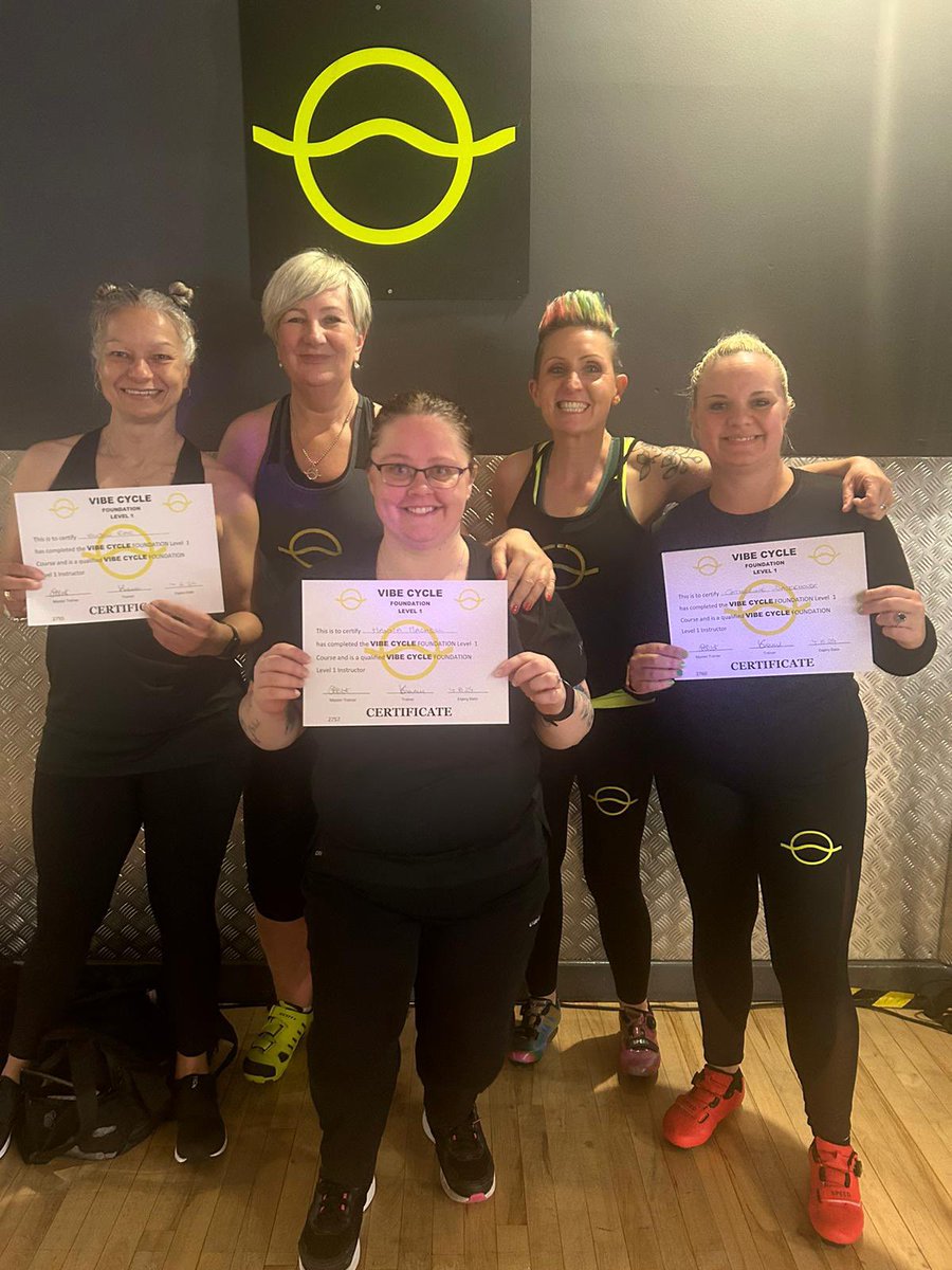 lilcath88's tweet photo. Vibe Cycle Instructor Level 1 course today! Amazing day! Amazing people! ๐ด๐ผโโ๏ธ๐คฉโค๏ธ #vibecycle #wedidit #feelthevibe @activenationruncorn @VibeConcepts @VibeCycle https://t.co/mRDESzZ9VE
