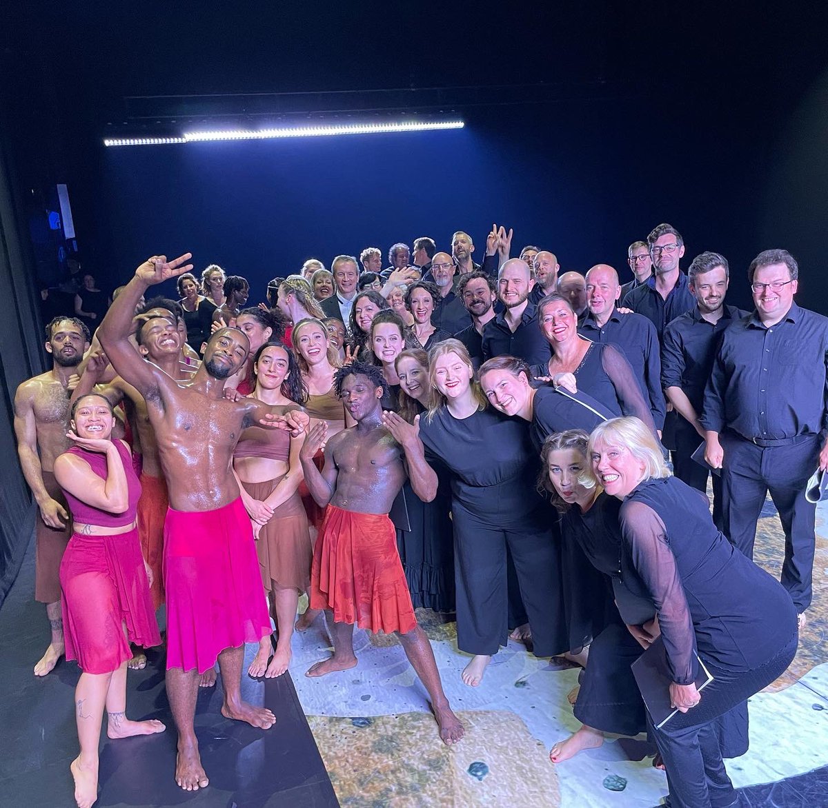 And in a flash, it’s all over. What a triumph this collaboration has been. The dancers of <a href="/Jazzart_dance/">Jazzart Dance Theatre</a> and <a href="/PhoenixLeeds/">Phoenix Dance Theatre</a> and the Chorus and Orchestra of @operanorth have taken the roof off @grandtheatrels1 5 times, with this stunning double bill.
