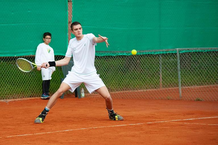 federtennis's tweet photo. #RolandGarros Junior
Lorenzo #Sciahbasi, qualificato, supera la testa di serie n.6 Djuric per 7-6 7-6 👏
Francesca #Pace si è imposta 6-3 4-6 6-3 sull'argentina Moyano 💪
#tennis https://t.co/u67cgsTw0b