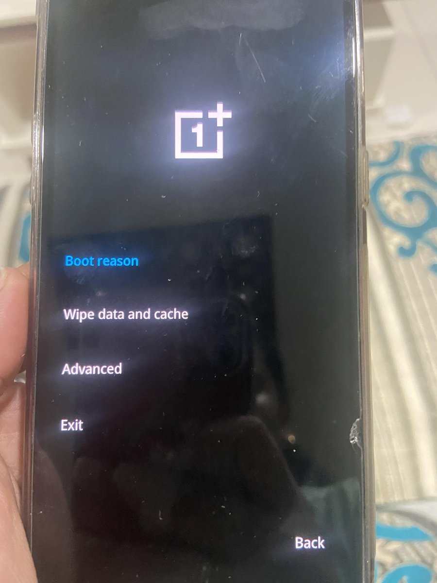 @OnePlus_IN @oneplus @OnePlus_Support Got alert for a new update today. After the update download was complete, it asked for phone restart and since then I am only getting the attached screen (recovery mode)
Device: Oneplus 7T
Why do you release such updates if its not supported?