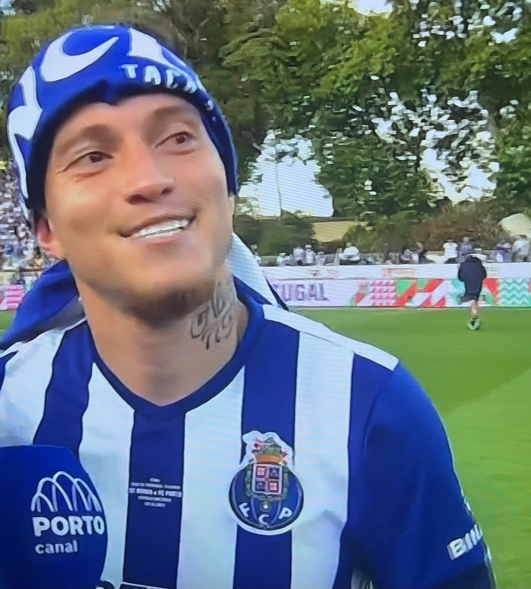d20fernandes's tweet photo. Qual o sorrisinho que falavam? 🤔 https://t.co/aDKgjLNzdY