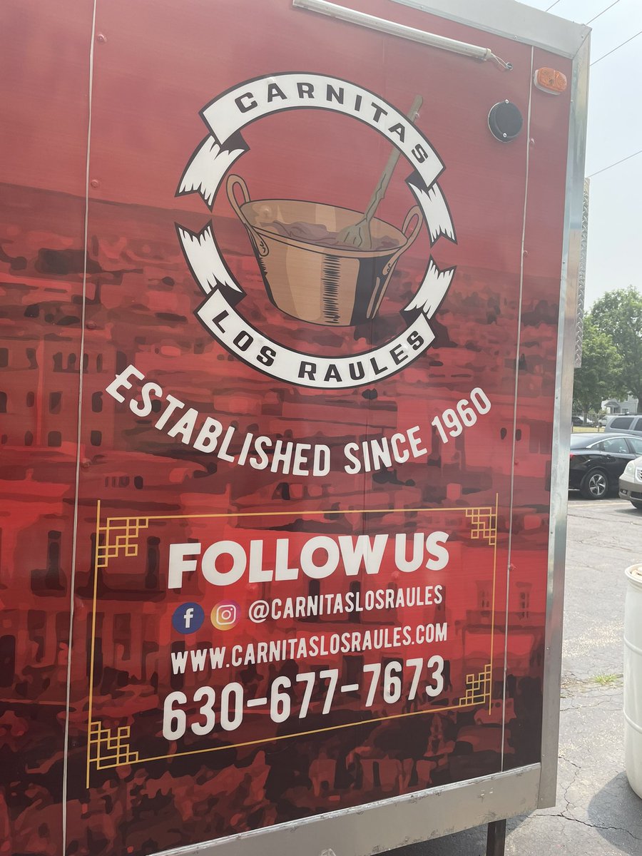 callmemistercee's tweet photo. Lunch was on fire today! 🏅 #carnitas #auroraillinois https://t.co/2sDsfhM5jA