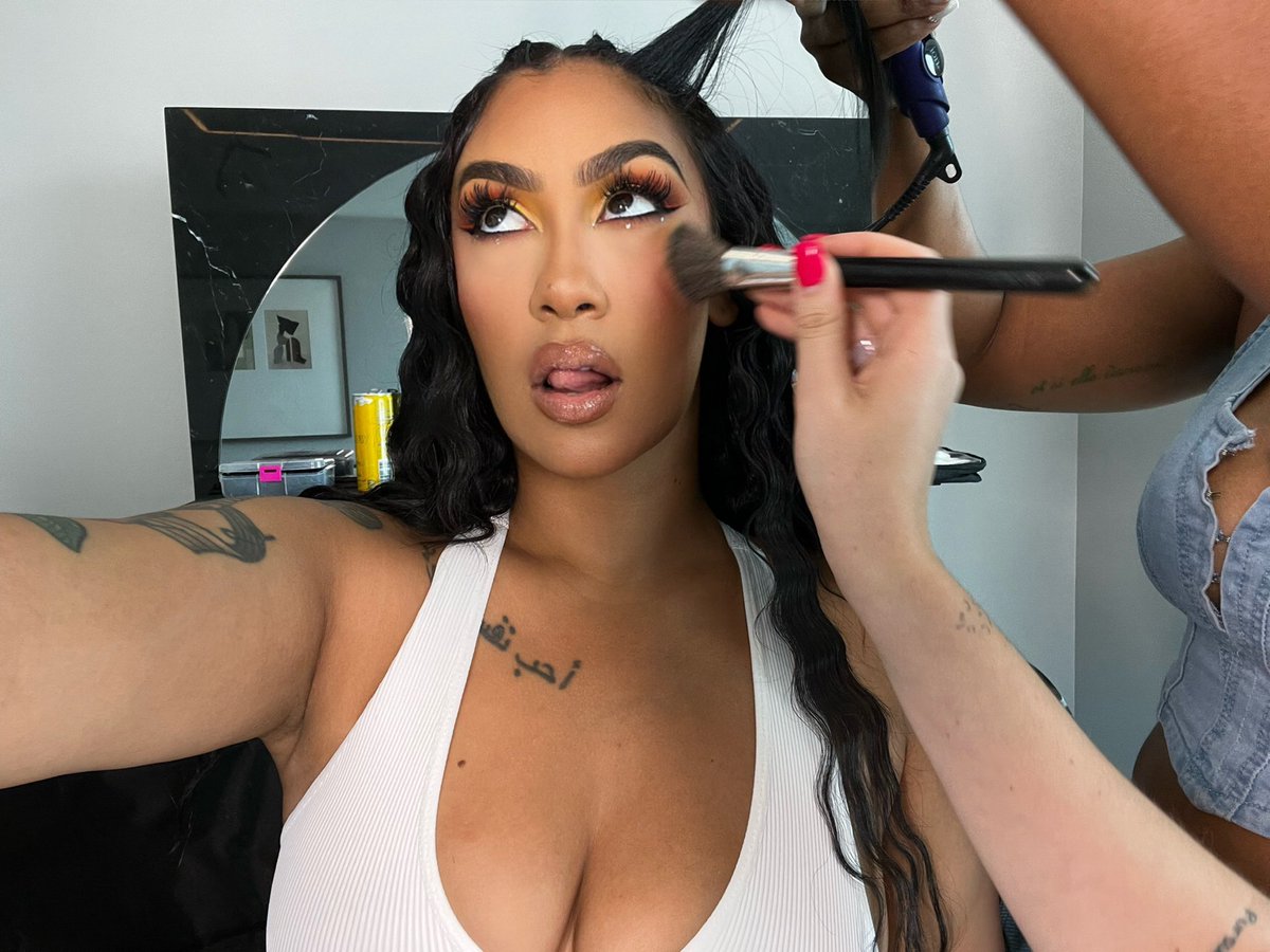 queennaija tweet picture