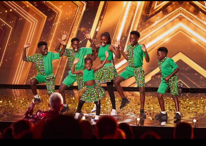 0401_Aurora's tweet photo. @bgt backing #ghettokids to win 😁 amazing bundles of energy &amp; always smiling 💜
Imagine what the experience of winning would do for them! https://t.co/IOmVmXxOqq
