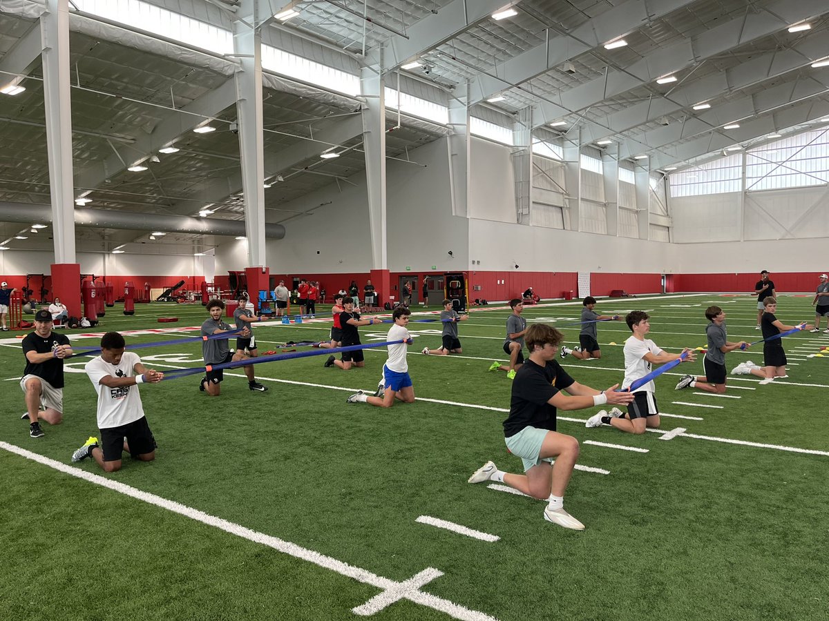 I was so impressed with Luu @OllinASM and his staff this weekend at the Case Keenum QB camp at UH! His expertise in sports performance/biomechanics & the work he had us do really added so much to the camp! If you are an athlete in the Houston area, you need to go see Luu! Awesome…