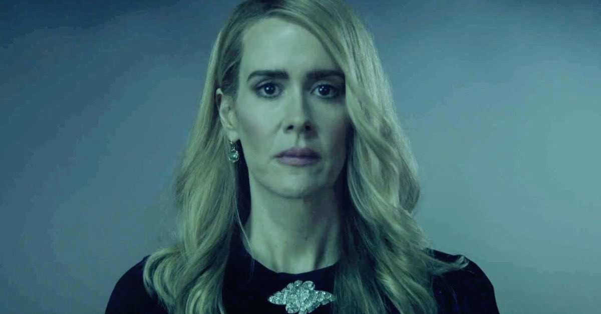 PAULSONLEG4CY's tweet photo. yes i am a huge fan of the "sarah paulson face shots" cinematic universe https://t.co/vVoh0AUmCD