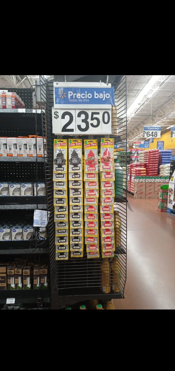MEROMERMX's tweet photo. #LittleTrees 🌲 #CarFreshner  #Retail 🛒 https://t.co/Cs4lvB6PZr