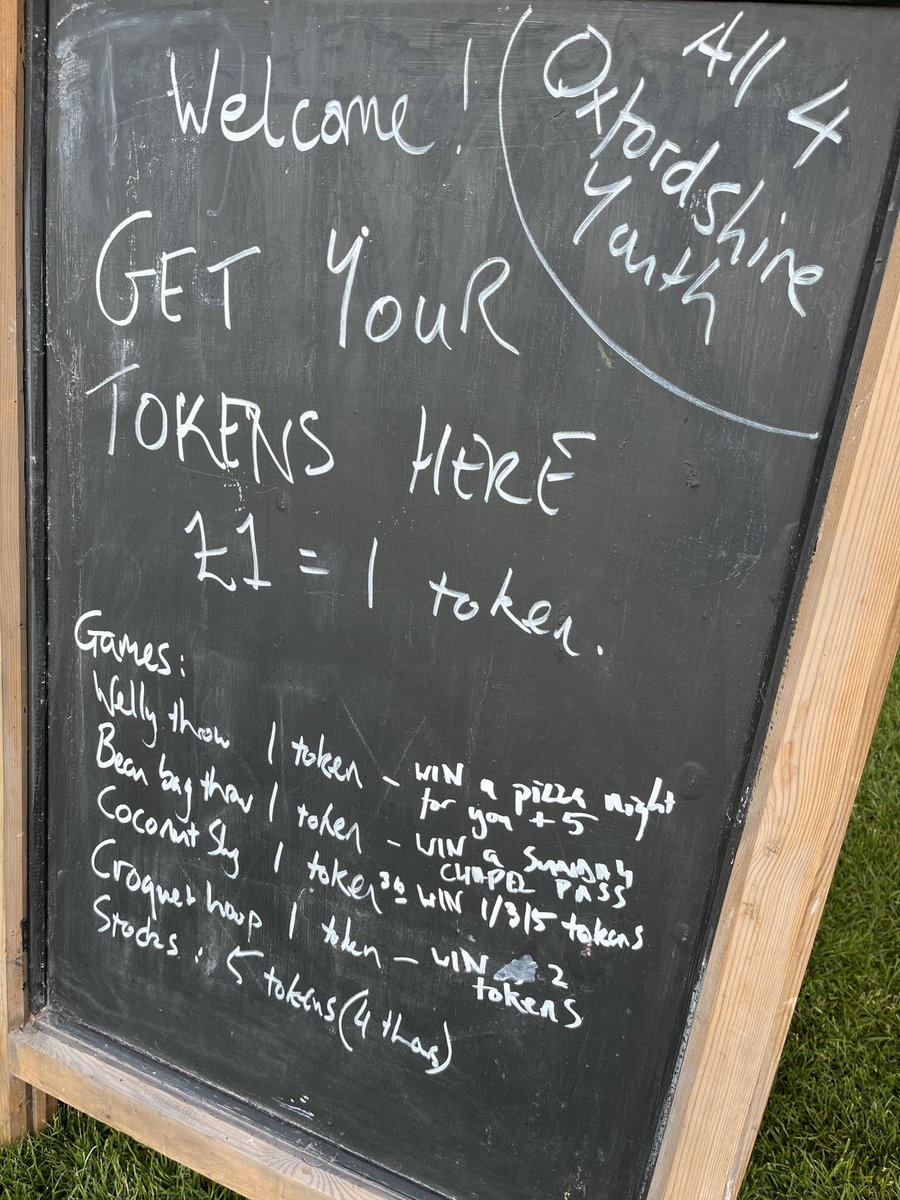 Pulling together for #Youth4Youth @OxYouth <a href="/RadleyFSocial/">F Social</a>. A great event for pupils and parents. Organised by Yr12 students to raise funds for local young people… youth supporting youth #powerofpartnerships <a href="/RadleyCollege/">Radley College</a>