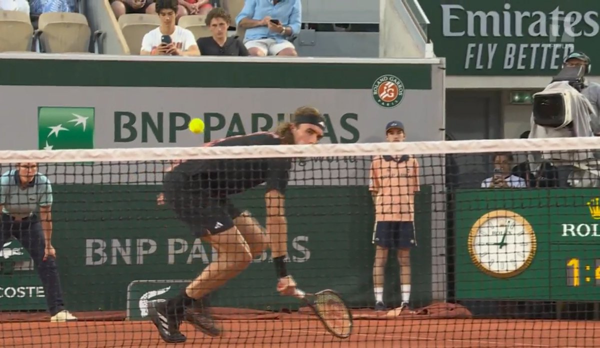 Super volleying #Tsitsipas