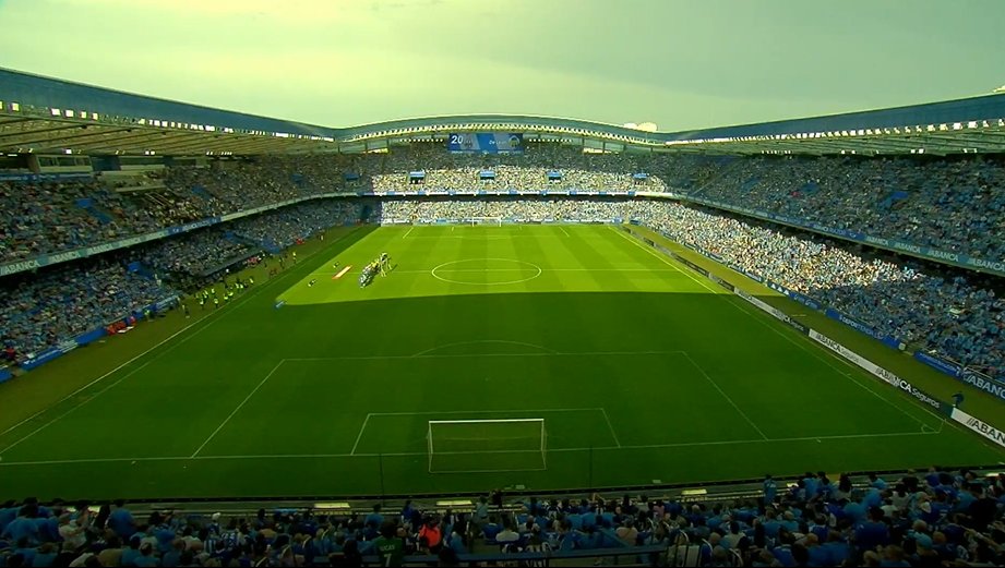 REKOR | Riazor'da oynanan Deportivo - Castellon maçında 28.828 seyirci ile Primera RFEF'te seyirci rekoru kırıldı.