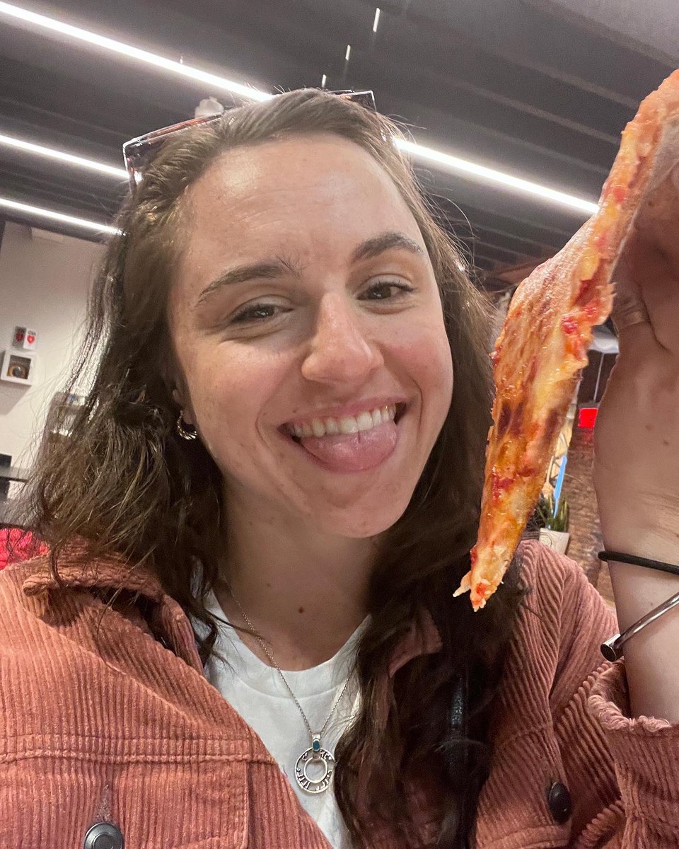 juliafmorgado's tweet image. My face when there’s pizza at NYC Code &amp;amp; Coffee 😋🍕

Thanks for providing it @appwrite!

Also watched a great talk about #awsamplify by @ErikCH 💻
