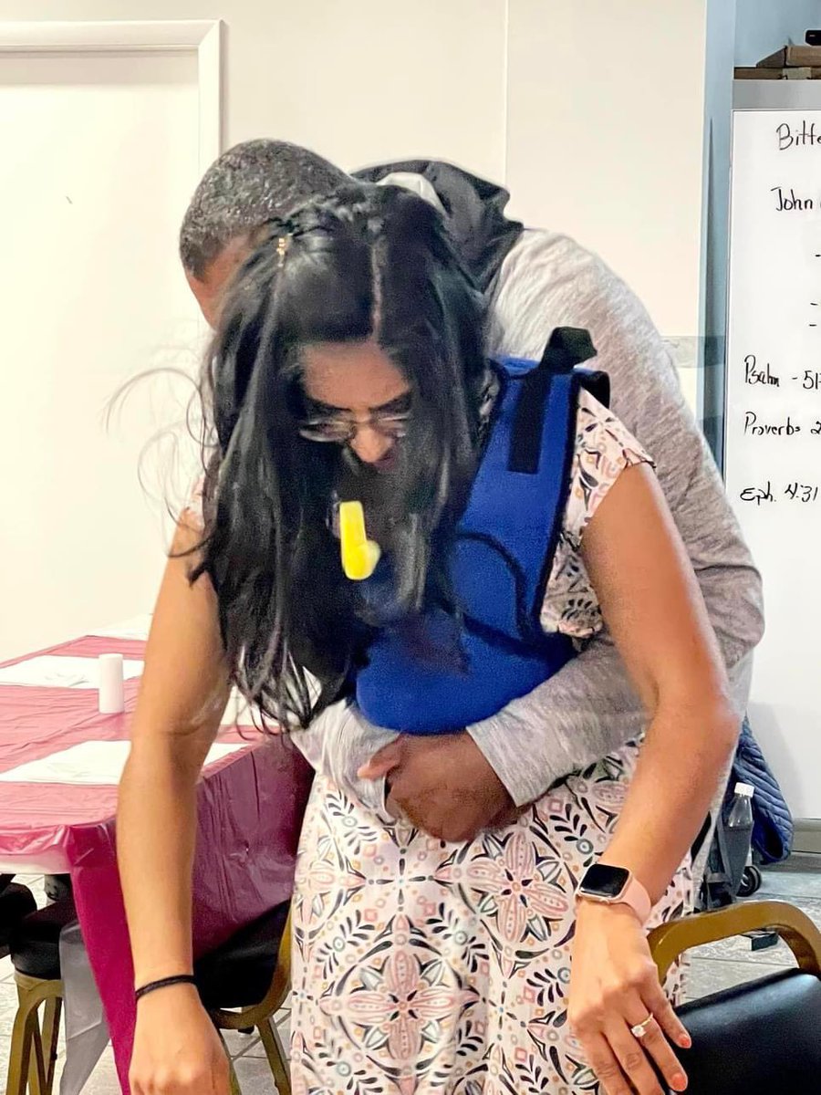 SapnaKmd's tweet photo. Our #PedsICU faculty, #PICUAPP s &amp; @JHPICUFellows teaching #BLS in the #BaltimoreCommunity. ❤️

Photo Credit  @shilkoMD #CPRsavesLives #StopTheBleed https://t.co/kr1CSix5Hv