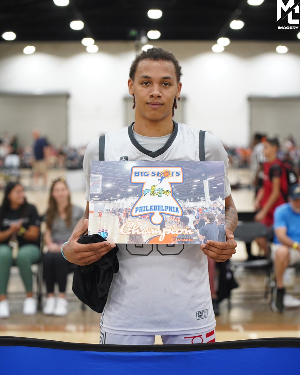 #BIGSHOTS #PhillyFinal

🏆17U PLATINUM CHAMPIONSHIP 

Champs: <a href="/TWINHoop/">TWIN Hoops® Bball</a> 69
<a href="/GCsports/">GroupChat Sports</a> MVP: Jamal Crisp 14 
AJ Johnson 14
June Walker 15 

Runner Up: Tim Thomas Playaz Elite 59
Tre Powell 23
Cairo Rivera 10