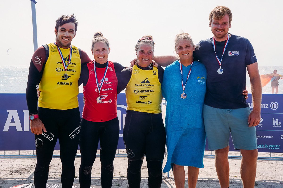 ⛵️| What a fantastic medal race day! Congratulations to all the winners of the #AllianzRegatta 2023! 🏆 
📸 <a href="/sailingenergy/">Sailing Energy</a>