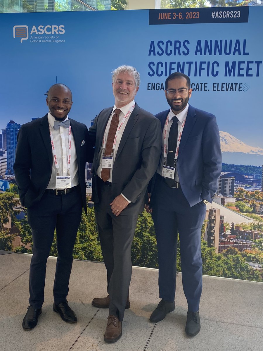 At #ASCRS23 with the man, the myth, the legend! <a href="/MarkWhitefordMD/">Mark Whiteford</a>