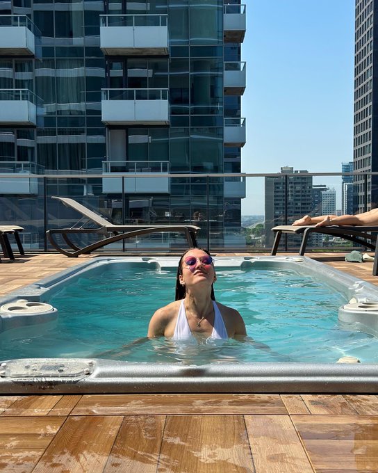 There is only ONE life to LIVE 🦋  What do you choose for yourself?  Do you follow what makes you Vibrate