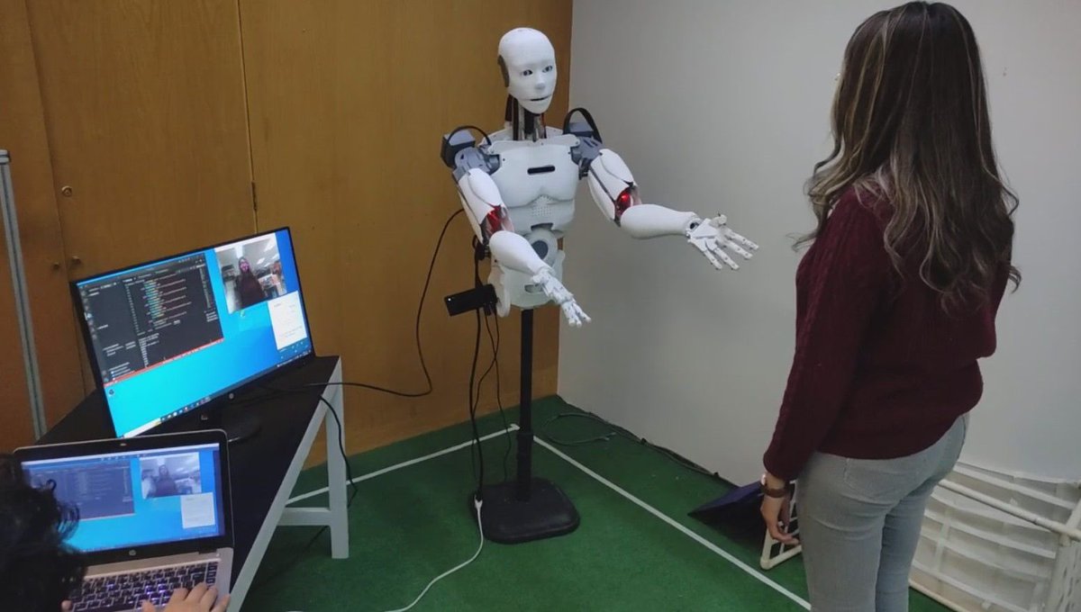 IPN_MX's tweet photo. #TecnologíaIPN | Ingenieros politécnicos fabricaron el torso de un robot humanoide, como herramienta de apoyo para terapias multisensoriales enfocadas a niños preadolescentes con autismo funcional.

➡️ https://t.co/b7NbI25ZLM

#Autismo
#Robot https://t.co/o2JURbSsEa