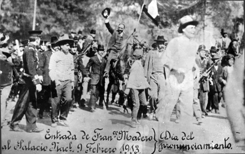 humbertovill68's tweet image. Colorización de foto antigua, 1913, entrada de Francisco I. Madero al zocalo de la CDMX #oldphoto #historicphoto #colorize