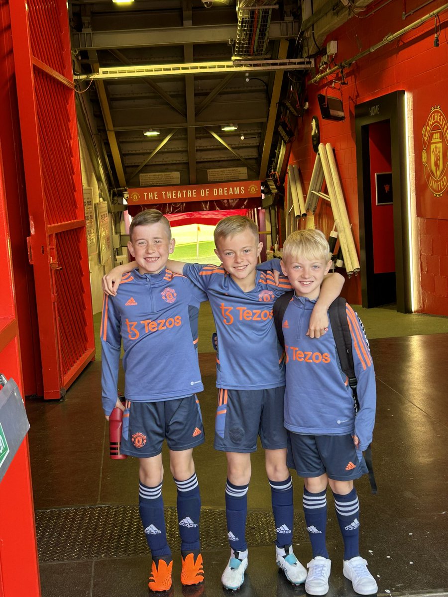 JamieMc2020's tweet photo. More Memories made today Cian playing at old Trafford v Wolves  #u8s #ManchesterUnited #welshboy living his dream https://t.co/seFlaD3ojz