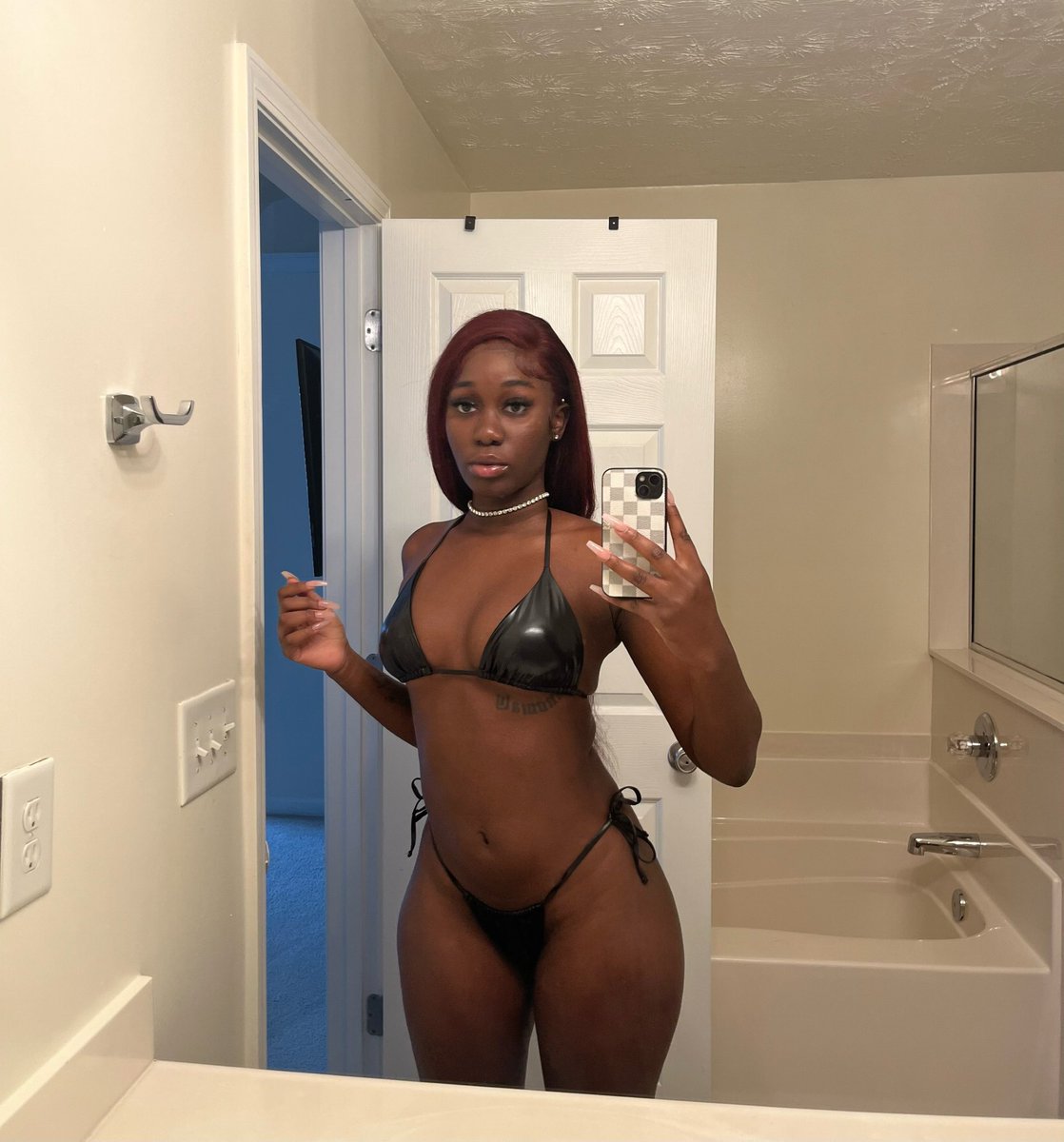 korectiion on Twitter: "Come & take a lick or sum 👅"