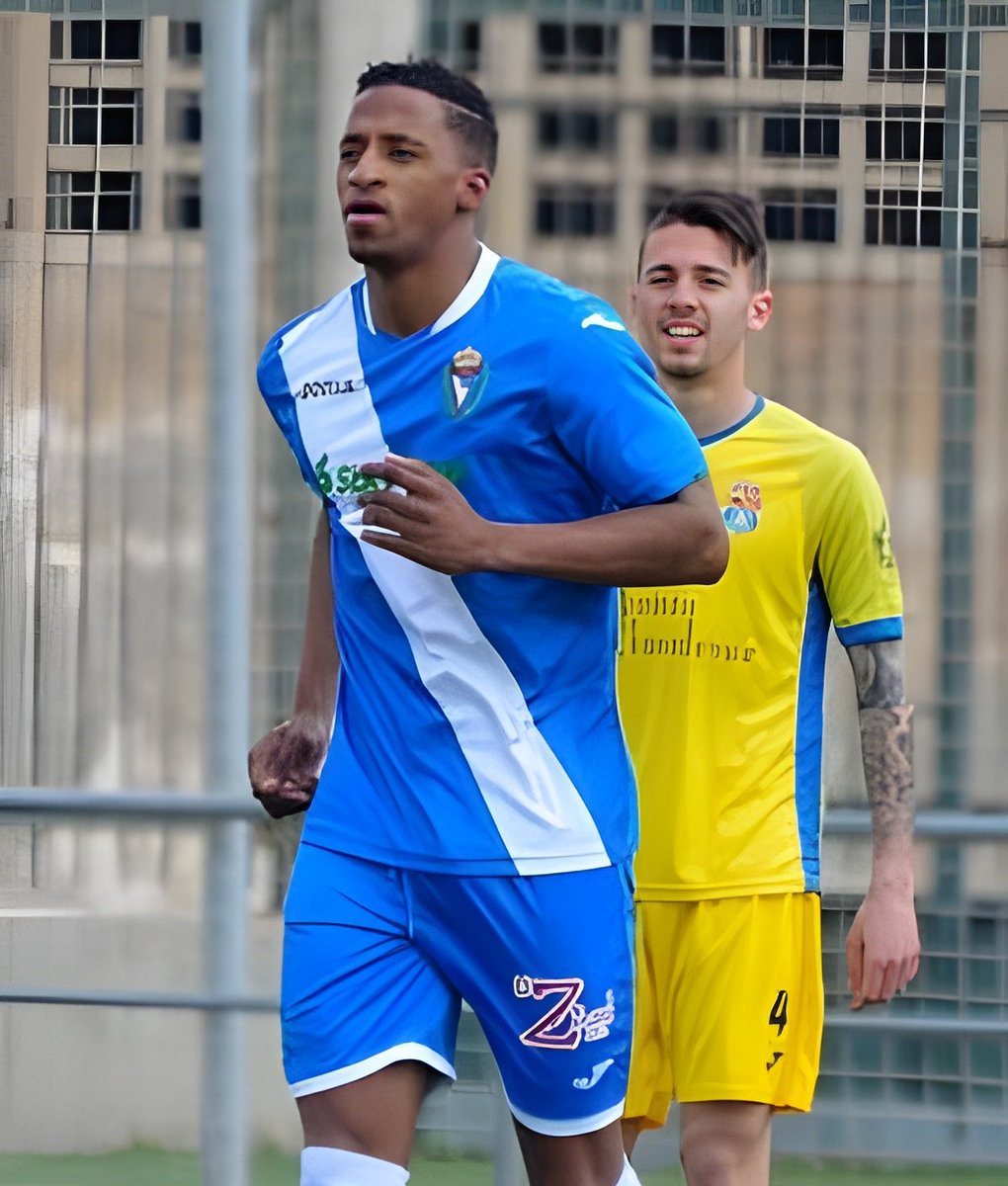 Atescalerillas's tweet photo. #RegionalPreferente
#Temporada2324
#Fichajes
🔊🔊🔊
Cesar Augusto vuelve al #ParqueOliver
Un gran Delantero que dejó una gran huella en el club. Con una amplia experiencia en la categoría (Andorra, Sabiñánigo y Alcañiz)
Bienvenido de nuevo a tu casa Cesar!! https://t.co/dSbAT5jUZH