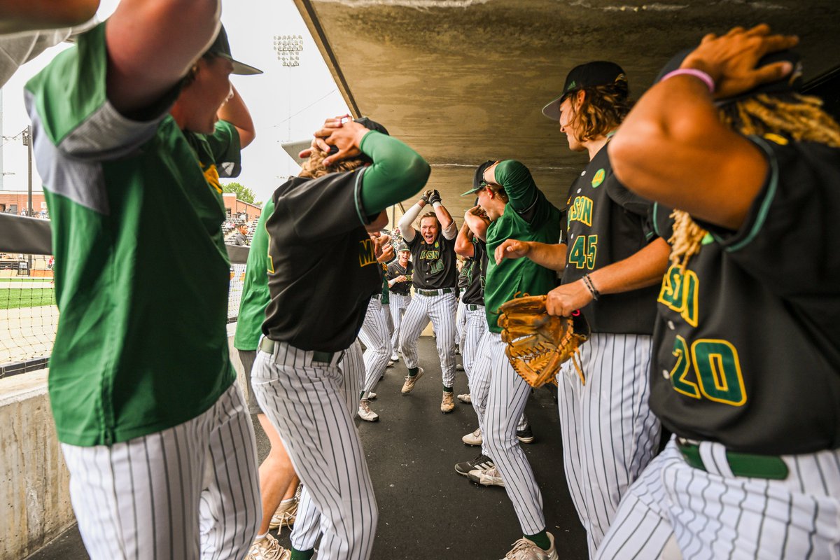 NCAA Baseball tweet media
