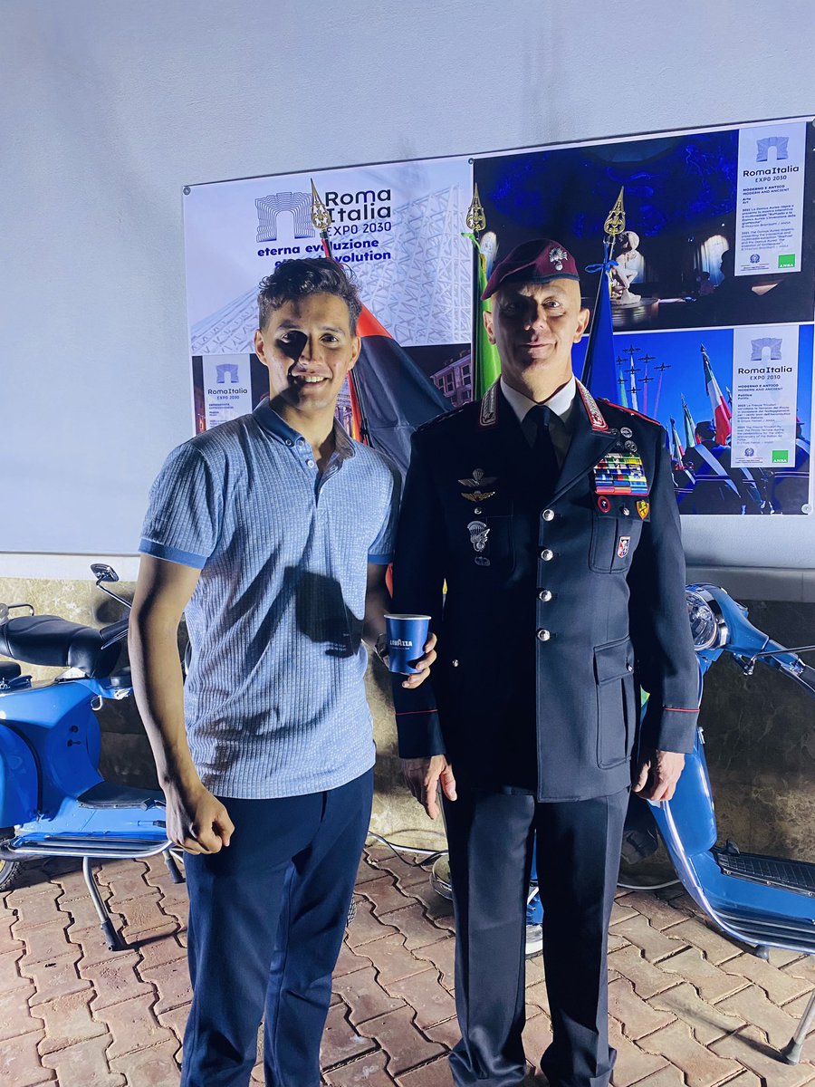 farsbenhariz's tweet photo. Italian consul, military attaché, Libyan barista 🙌🏼❤️ https://t.co/LhYPpaQtVK