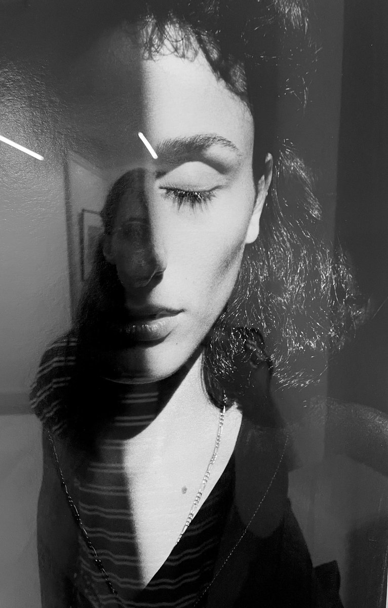 Quando fanno una fotografia e ti restituiscono specchi… questi sono i maestri della #fotografia, questa è la buona fotografia! #letiziabattaglia