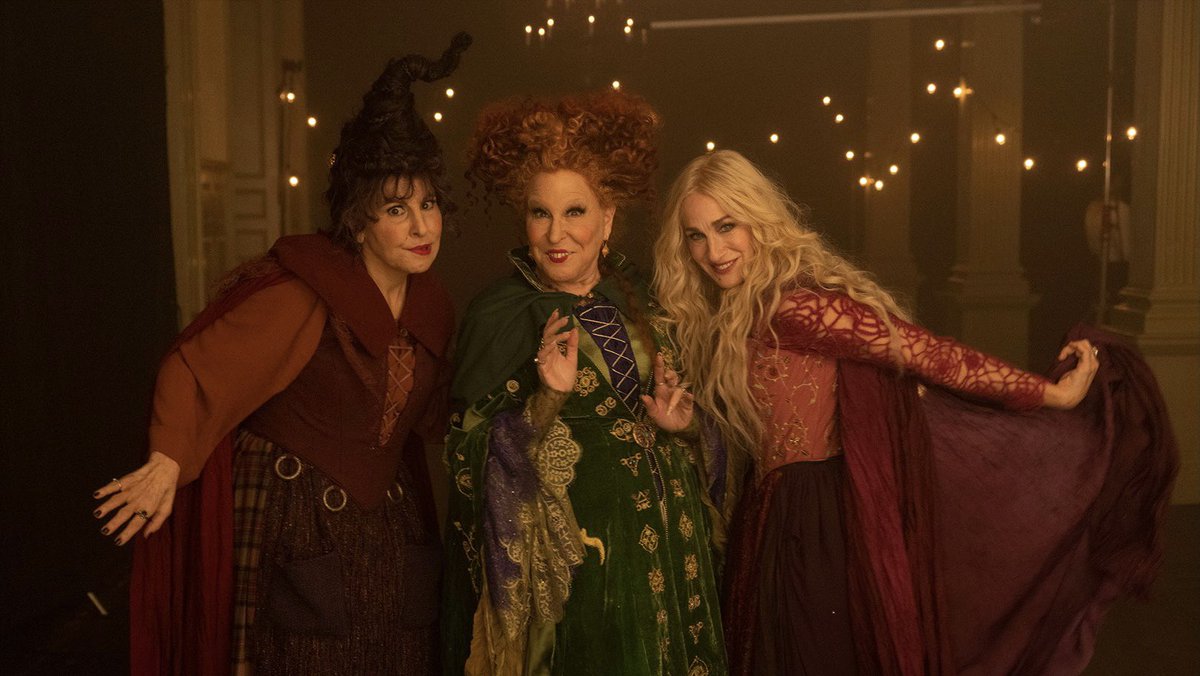 The Sanderson Sisters are BACK! A ‘Hocus Pocus 3’ is officially in the works according to Diseny executive, Sean Bailey 💜