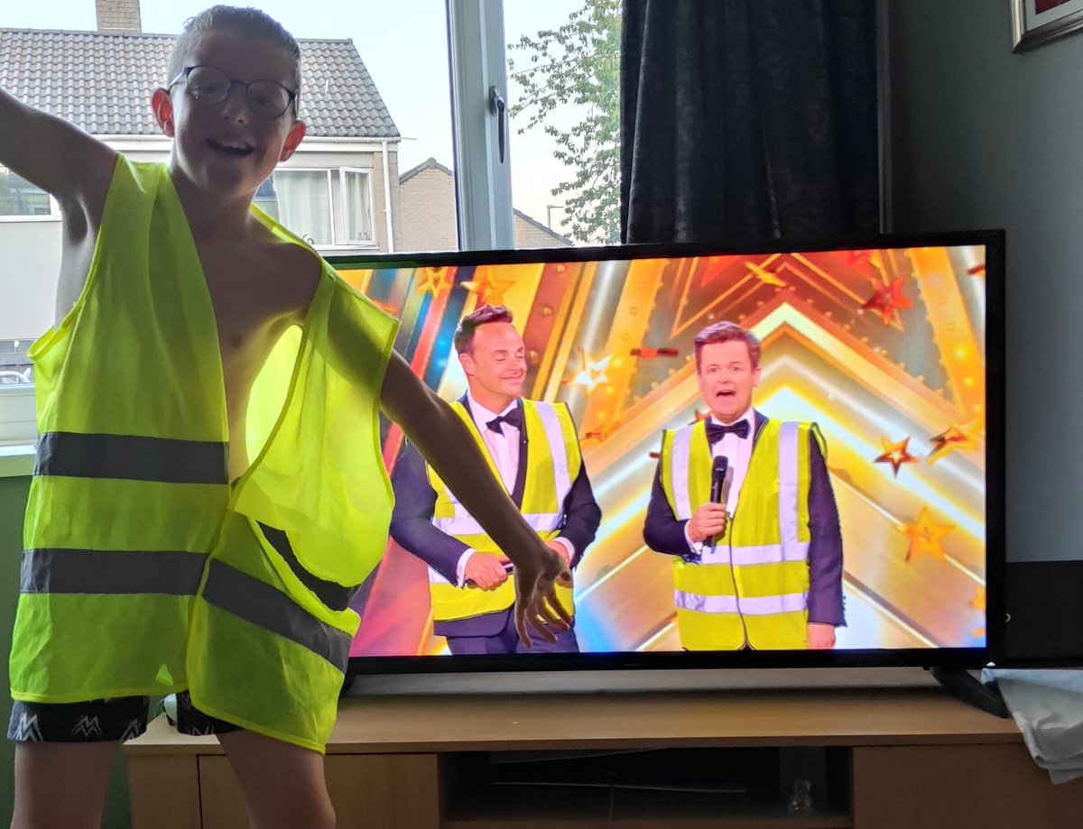 Will_I_Am_Son_'s tweet image. I think Charlie wants #Viggo to win #BGT2023  🤣