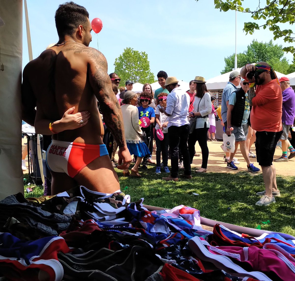 HappyBulge's tweet photo. Fun fact:
#Winnipeg Pride is where people lined up to take pics with Hercules.
Seems so long ago!
https://t.co/CQ9L4PeLI9
#winnipegpride #pridewpg #pridewinnipeg #Pride #PrideMonth #HappyPride #gaypride #LGBTQ #menswear #underwear #Speedos #speedo #swimwear #swimsuit https://t.co/eHkE85UPNf