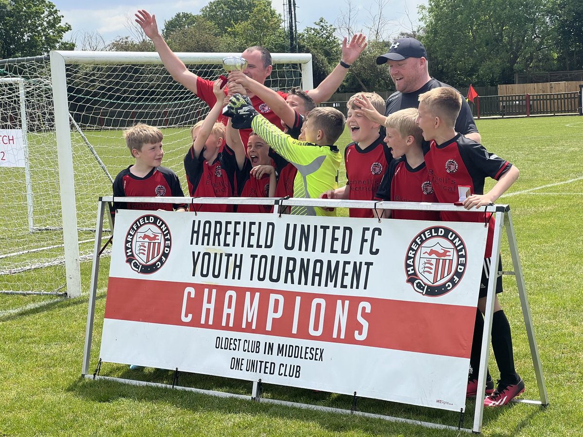 Another successful tournament complete ✔️
Thanks to all the fantastic teams that took part and to all the wonderful volunteers that helped so many boys and girls enjoy their football ⚽️ ❤️🖤