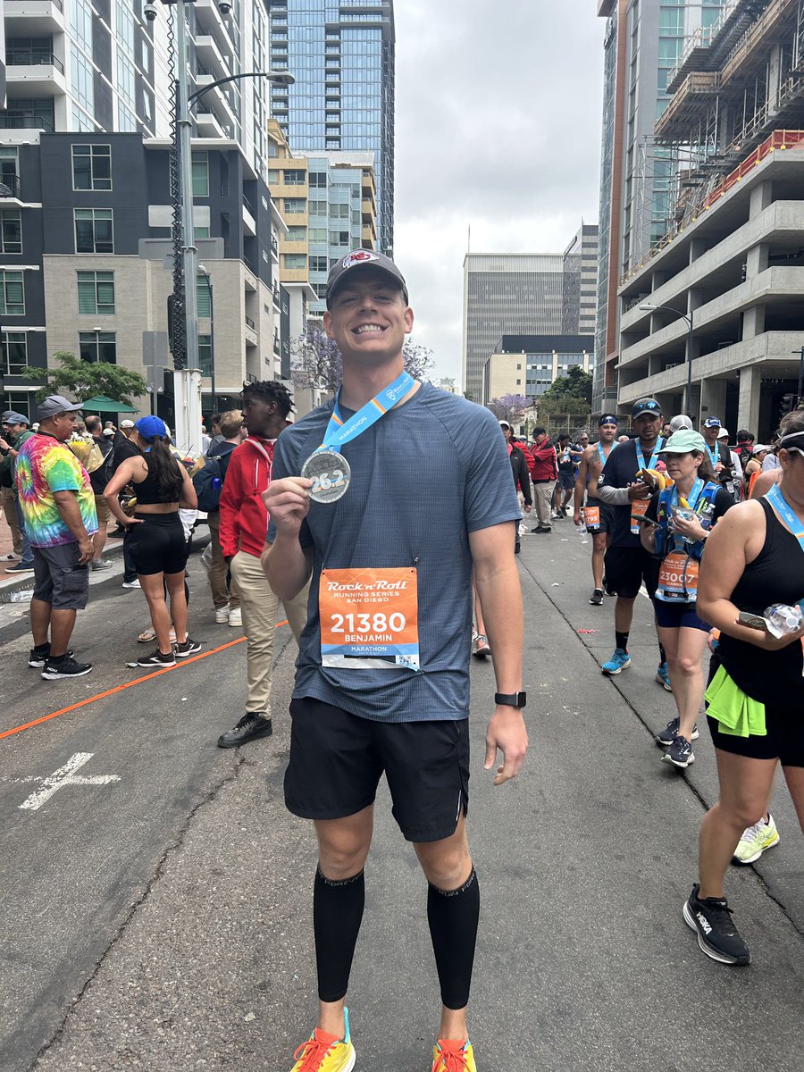 keehawk12's tweet photo. Ran a marathon 😃 https://t.co/Eym1FSs7YZ