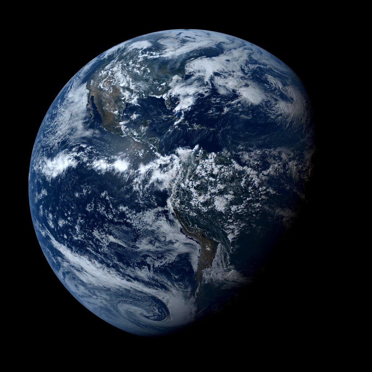 latestinspace's tweet photo. Earth seen 24 minutes ago 🌎

via @NASA https://t.co/7IiGgE0BCj