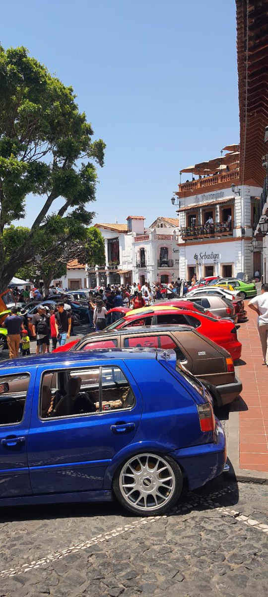 #TaxcoFest2023

¡Bienvenidos a Taxco, Pueblo Mágico! 

Más de 45 automóviles modificados con espectaculares características, mejor conocidos como ”tuning”.

Cientos de asistentes que provienen de Cuernvaca, Toluca, CDMX, Acapulco, Iguala y Taxco, adornaron la Plaza Borda de Taxco