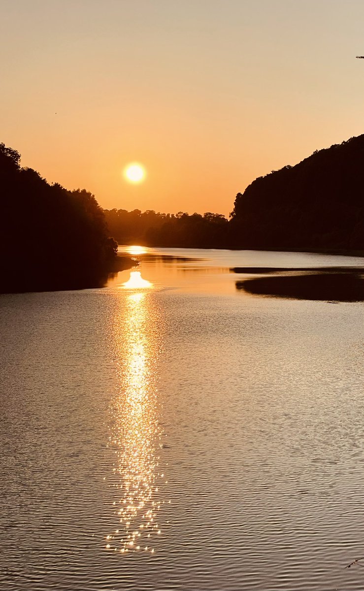 What a view as I enjoyed an evening run down the Portway!! High tide, sunset, perfect!! Goodnight Bristol @BBCBristol @BBCRB @VisitBristol @bbcweather